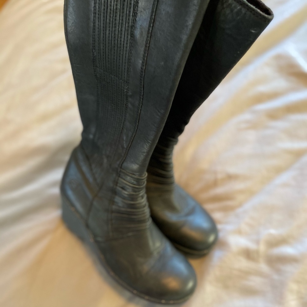 Keen knee high wedge boots